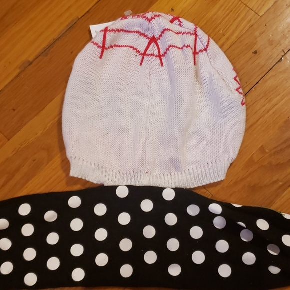 🆕️ Skull Roses Beanie & Polkadot Scarf w Pockets - Picture 5 of 8